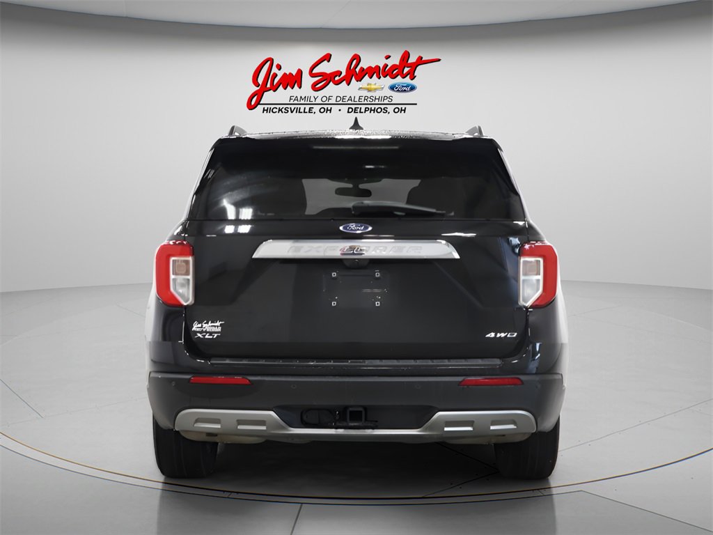 Used 2023 Ford Explorer XLT w/ Equipment Group 202A image 5