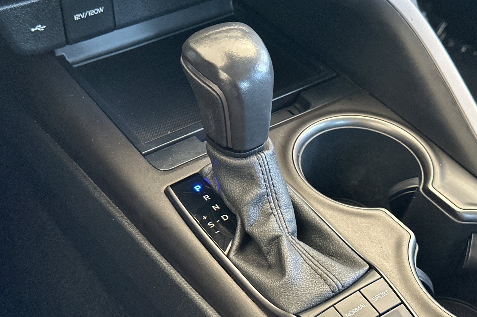 Certified 2022 Toyota Camry SE FWD image 19