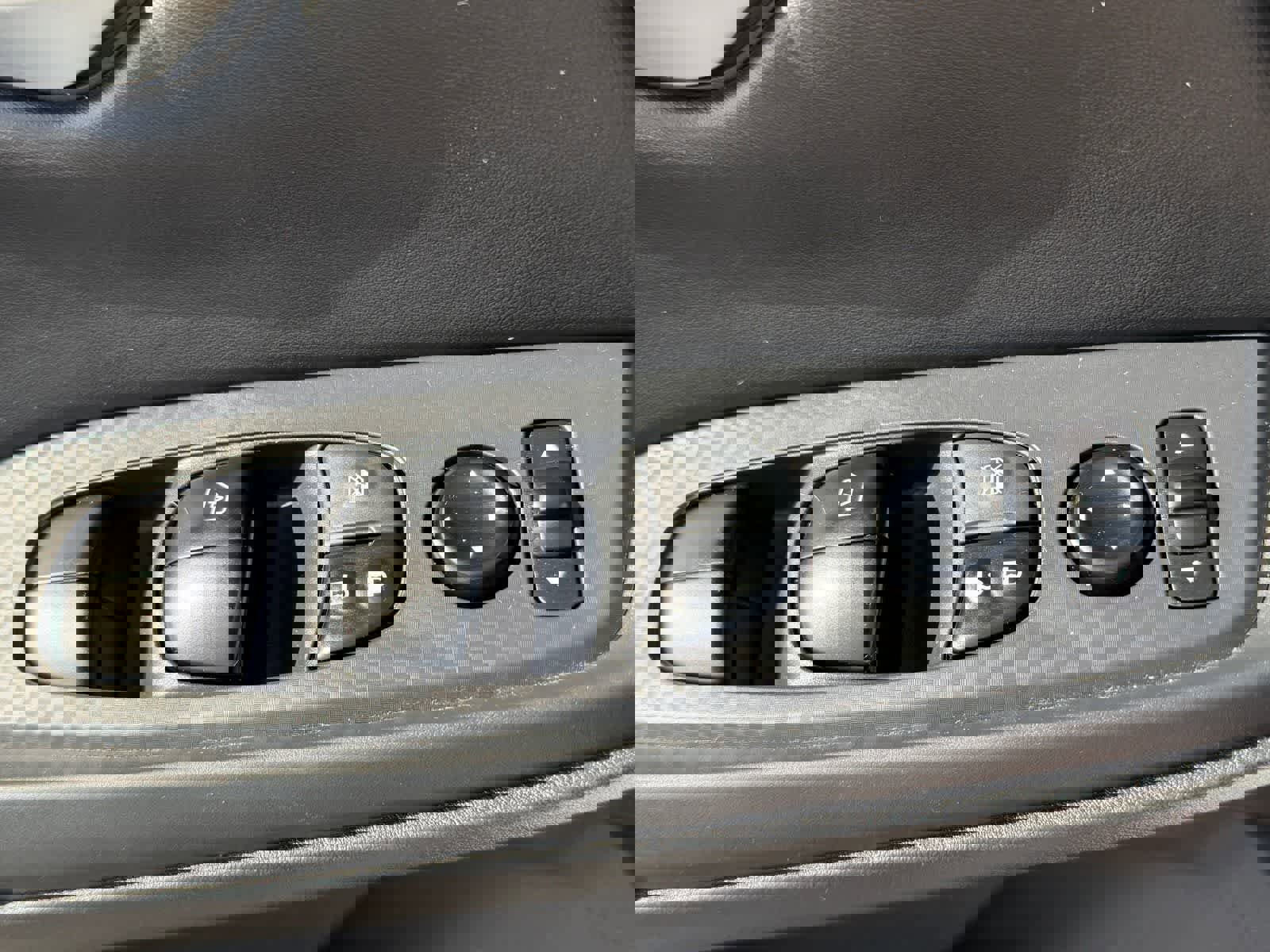 Used 2023 Nissan Sentra SV image 12