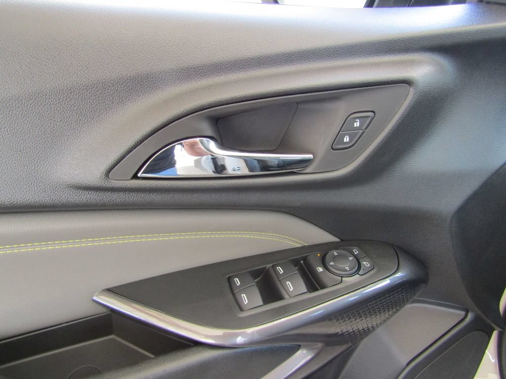 New 2026 Chevrolet Trax ACTIV w/ Driver Confidence Package FWD image 21