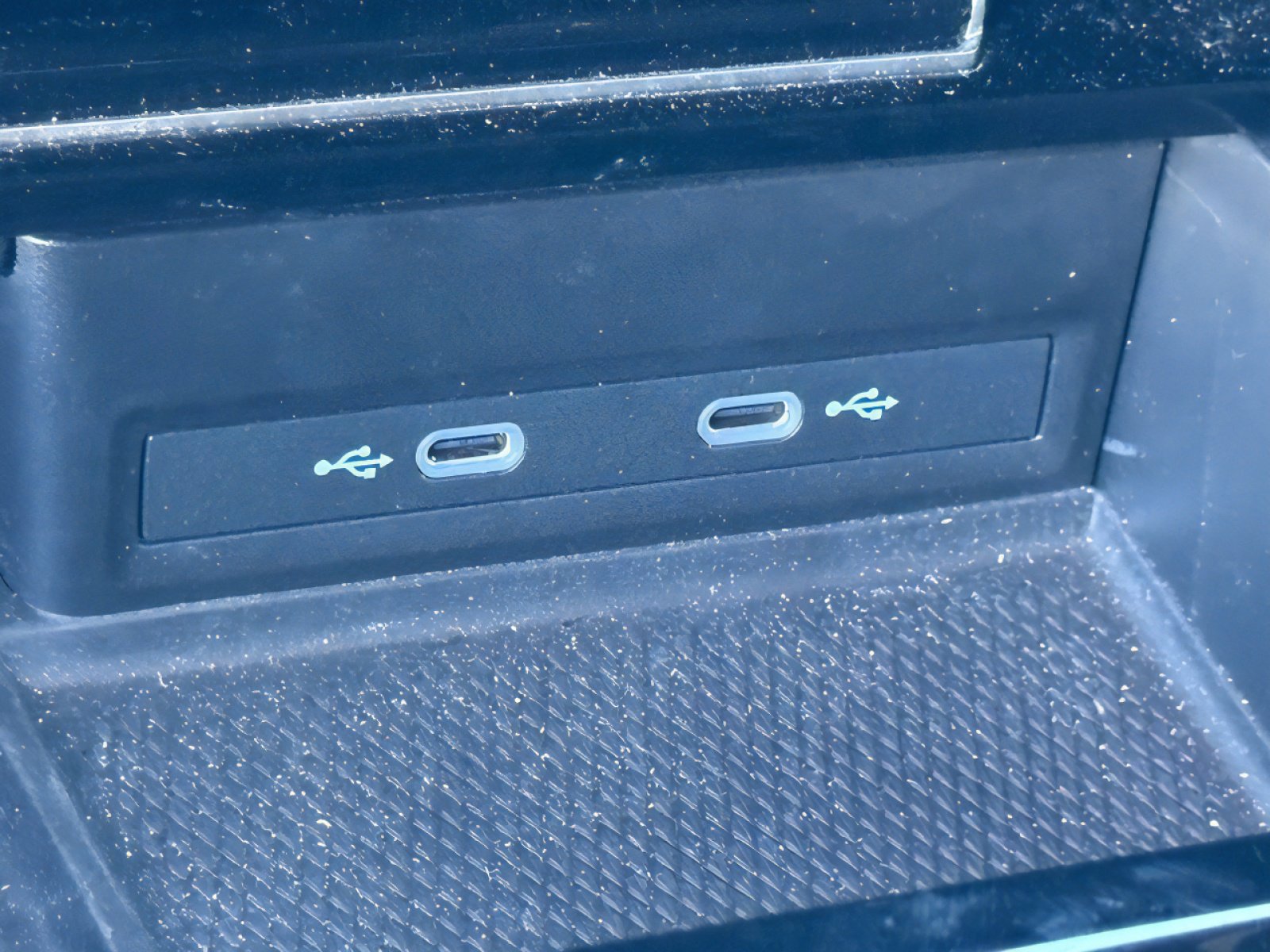 Used 2024 Volkswagen Atlas Cross Sport SE image 21