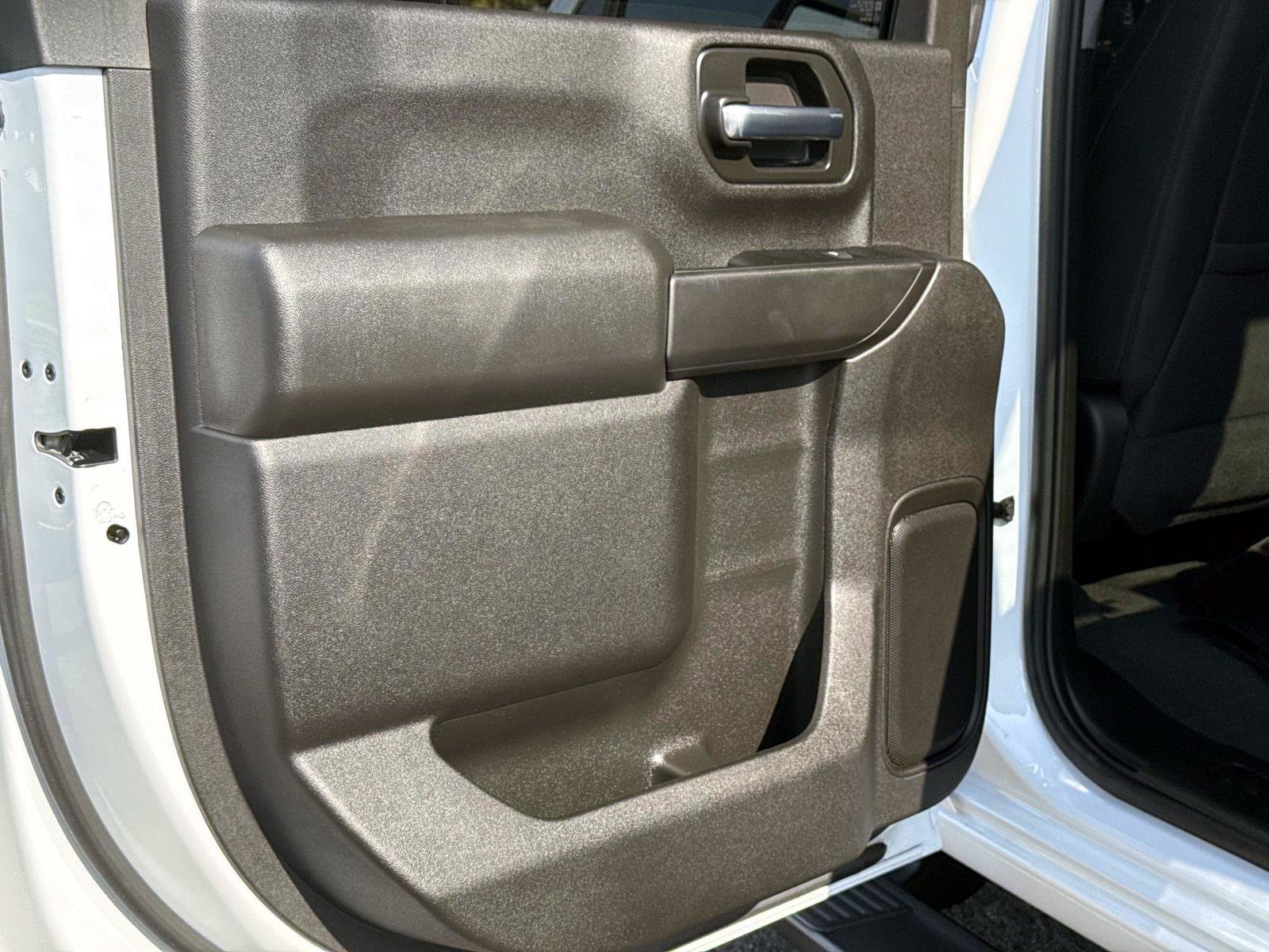 Used 2025 Chevrolet Silverado 2500 Custom w/ Custom Value Package AWD/4WD image 12