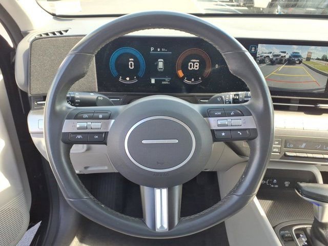 Used 2025 Hyundai Kona SEL FWD image 16