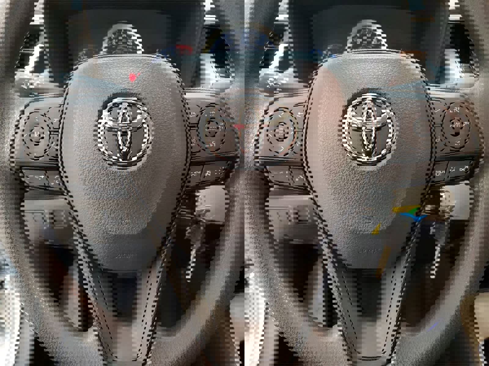 Used 2020 Toyota Corolla LE image 8