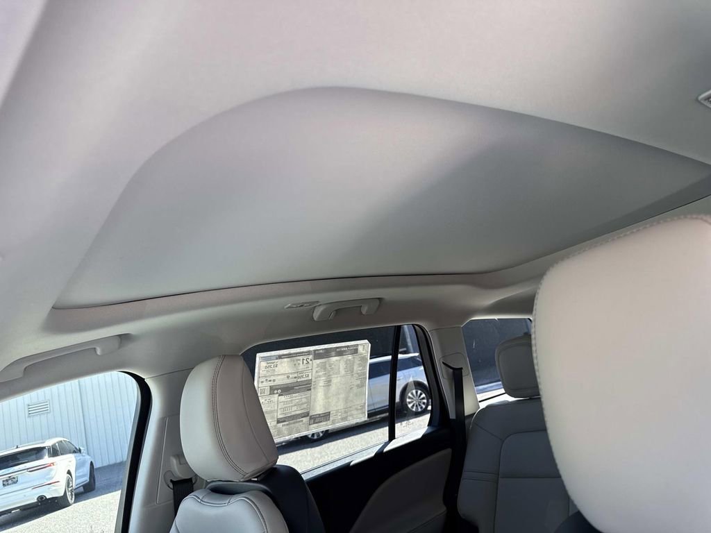 New 2026 Lincoln Aviator 2WD w/ Jet Appearance Package image 33