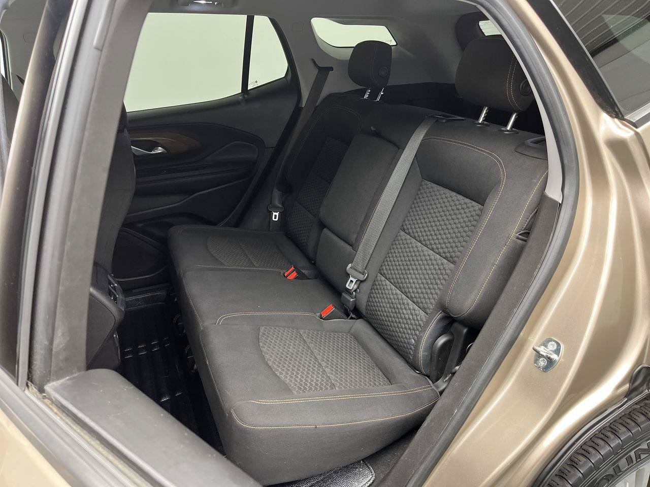 Used 2018 GMC Terrain SLE w/ Driver Convenience Package AWD/4WD image 10