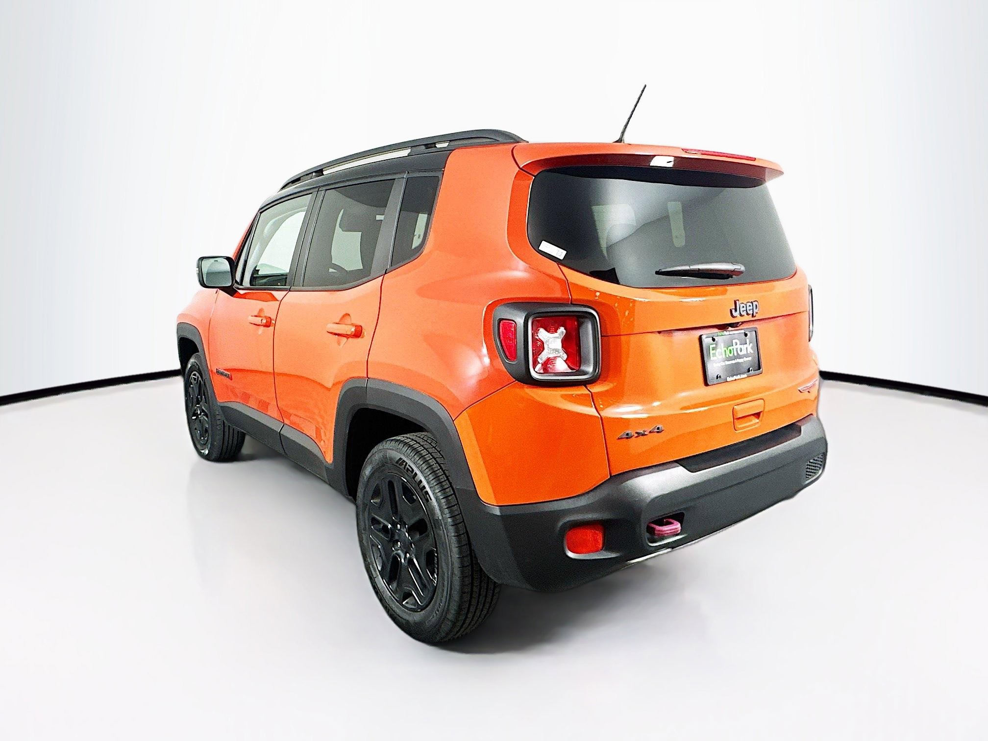 Used 2018 Jeep Renegade Trailhawk w/ Cold Weather Group II AWD/4WD image 5
