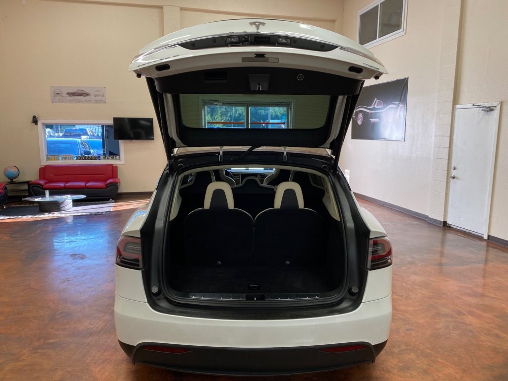 Used 2018 Tesla Model X AWD/4WD image 13