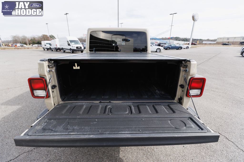 Used 2020 Jeep Gladiator Overland w/ Cold Weather Group image 38