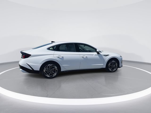 New 2026 Hyundai Sonata SEL FWD image 8