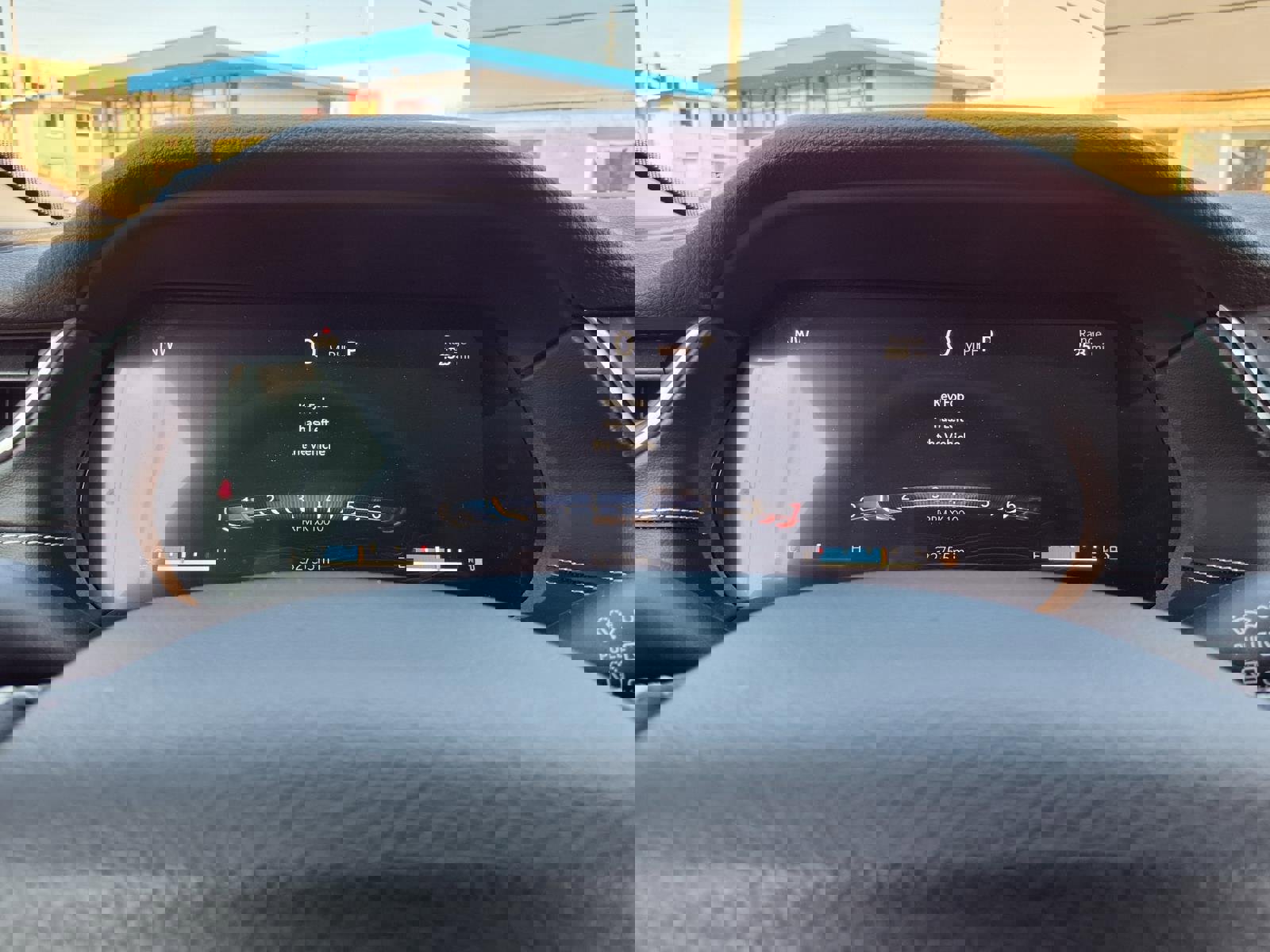 Used 2024 Jeep Grand Cherokee L Laredo w/ Luxury Tech Group I image 17