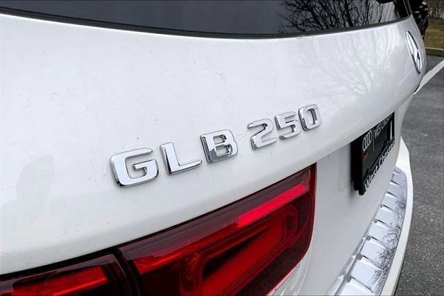 Used 2020 Mercedes-Benz GLB 250 4MATIC image 9