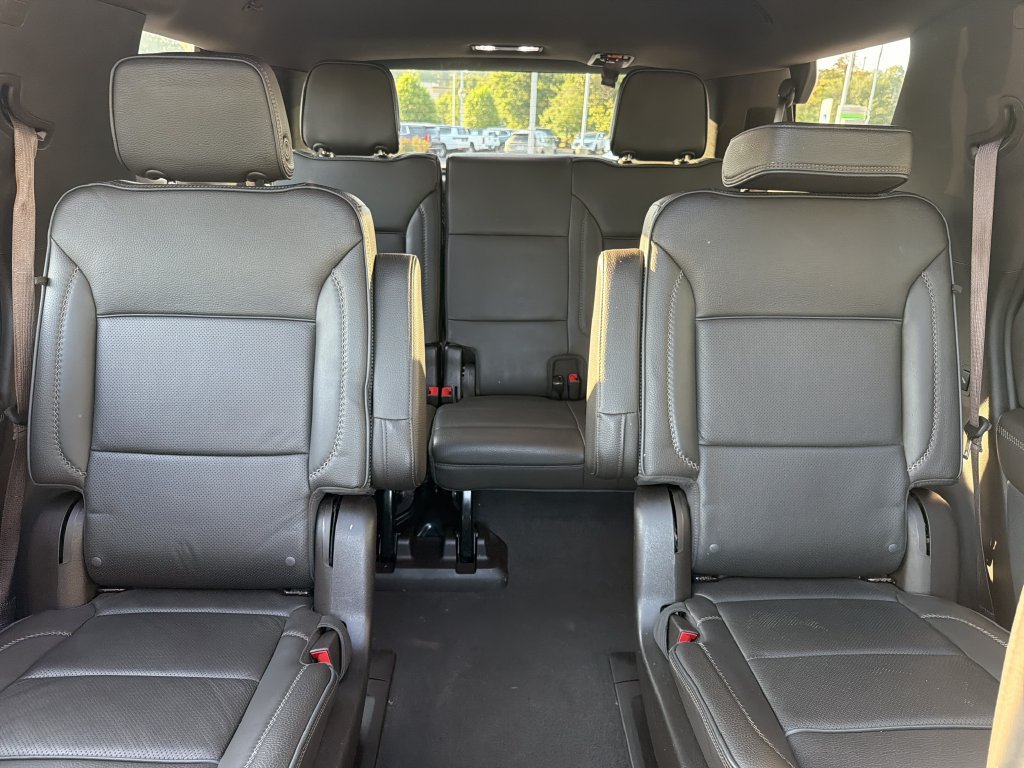 Used 2023 GMC Yukon Denali RWD image 29