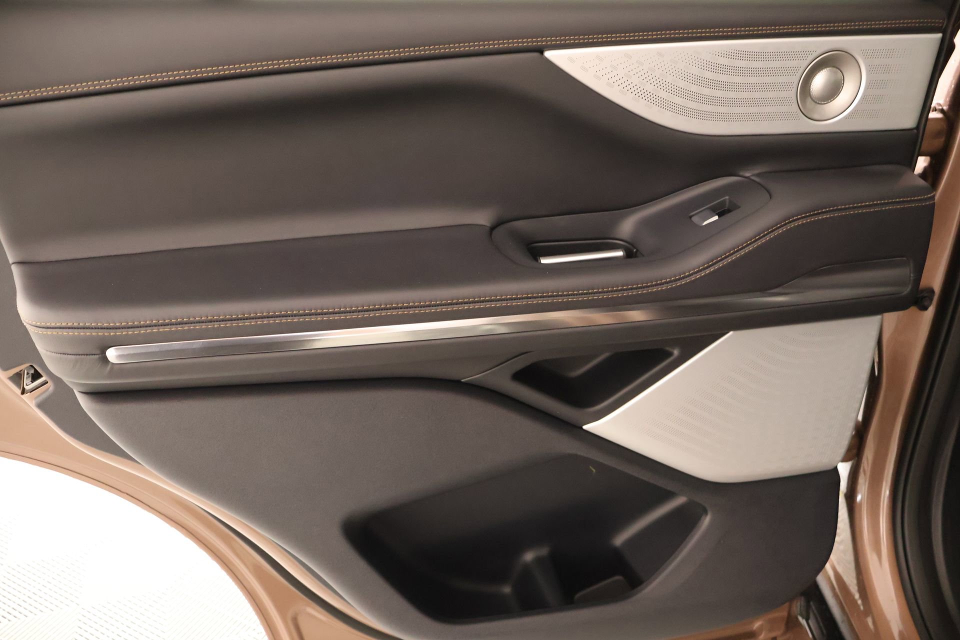 New 2026 Lincoln Navigator Black Label AWD/4WD image 19