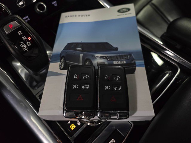 Used 2021 Land Rover Range Rover Sport HSE Silver Edition image 45