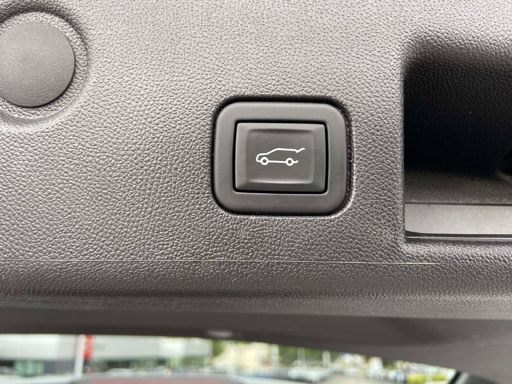 Used 2024 Chevrolet Equinox LT AWD/4WD image 9