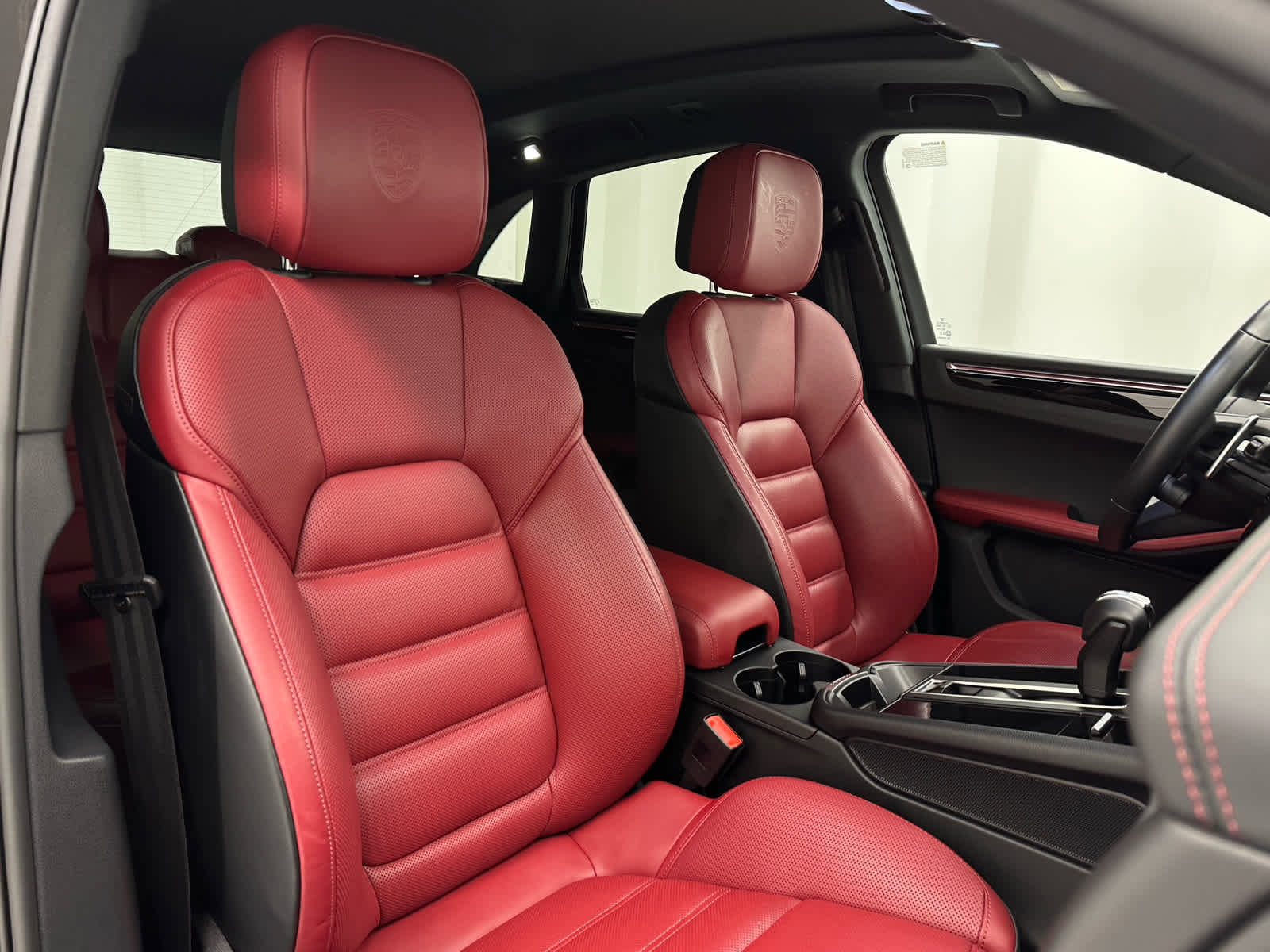 Used 2024 Porsche Macan S image 19