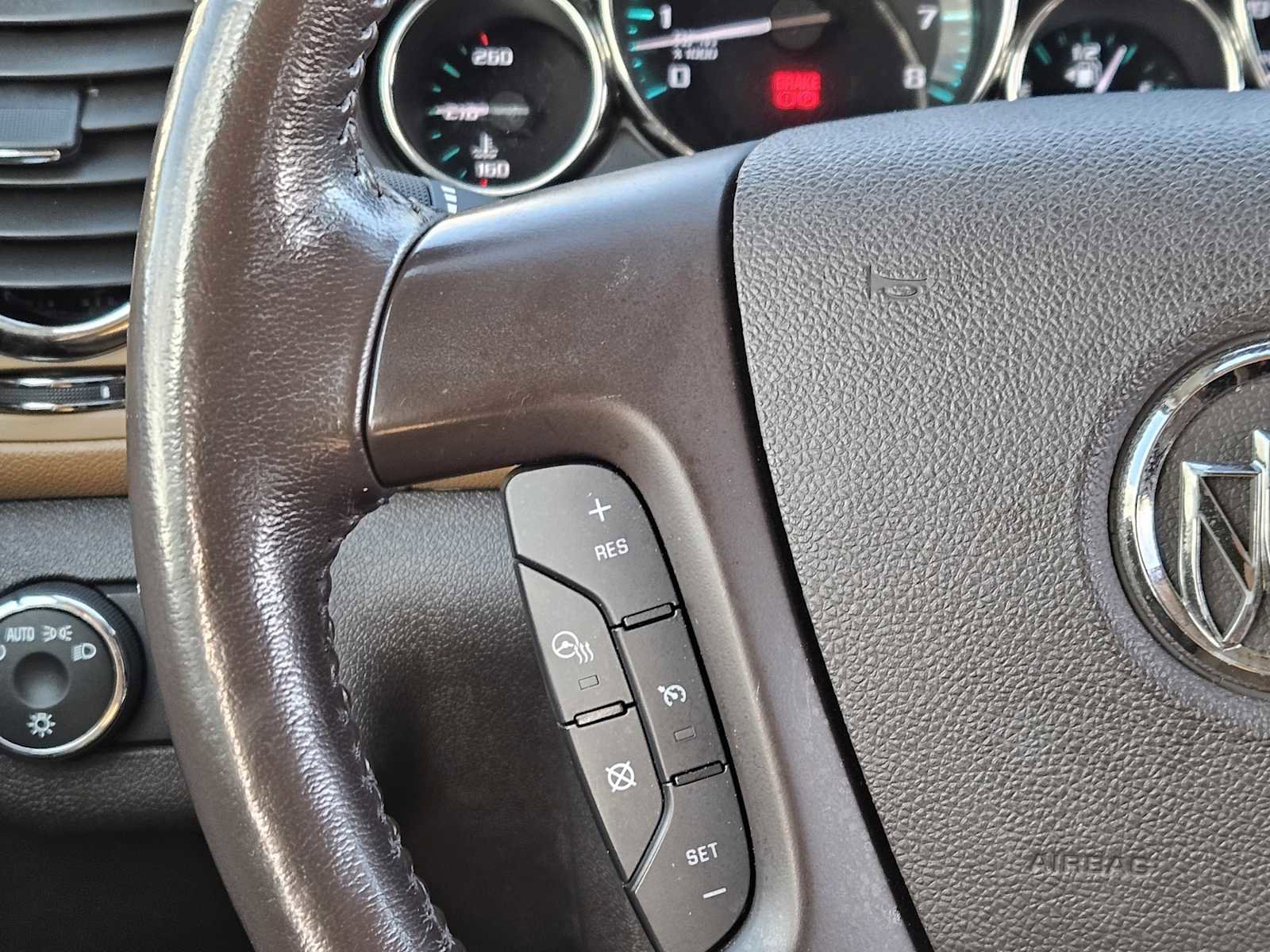 Used 2015 Buick Enclave Leather image 26