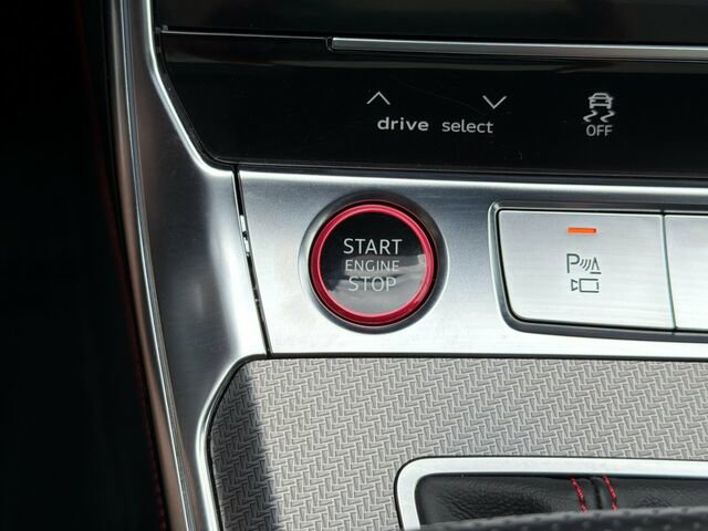 Used 2021 Audi RS 6 image 29