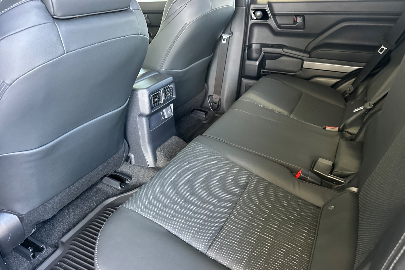 New 2026 Toyota 4Runner TRD Off-Road Premium AWD/4WD image 11