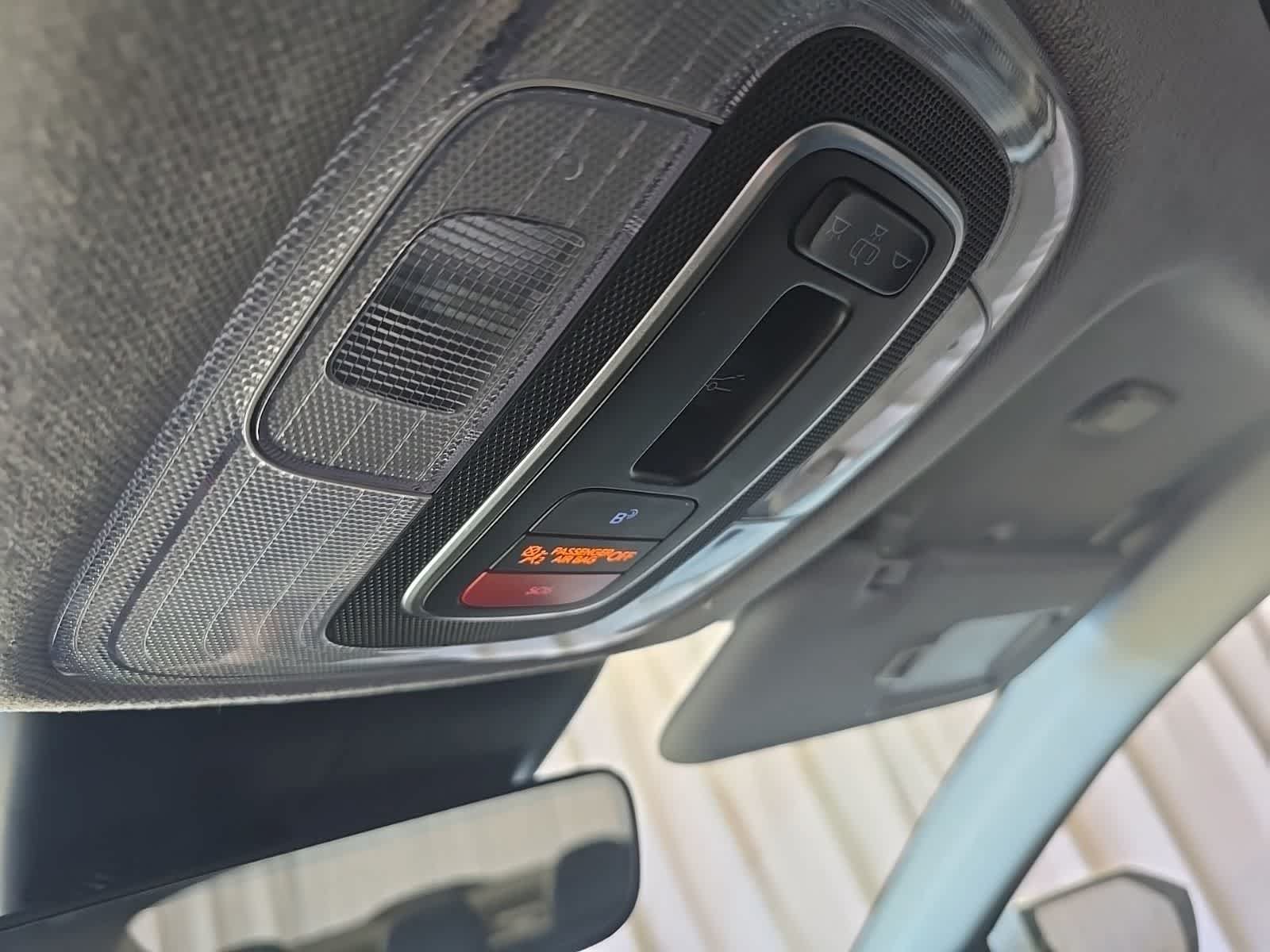 Used 2025 Hyundai Elantra Limited FWD image 25