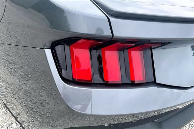 Used 2025 Ford Mustang Premium RWD image 26