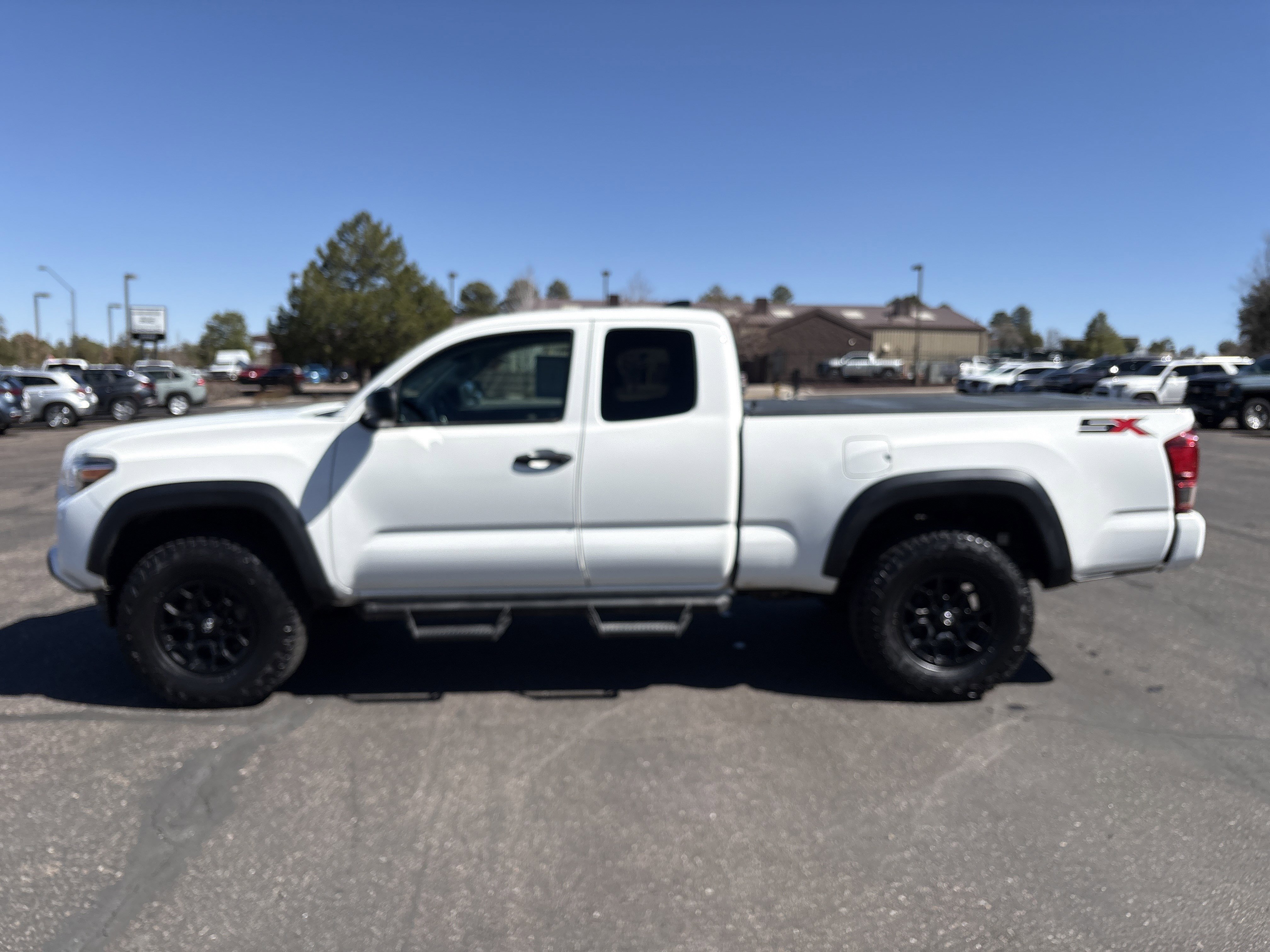 Used 2021 Toyota Tacoma SR w/ SX Package image 4