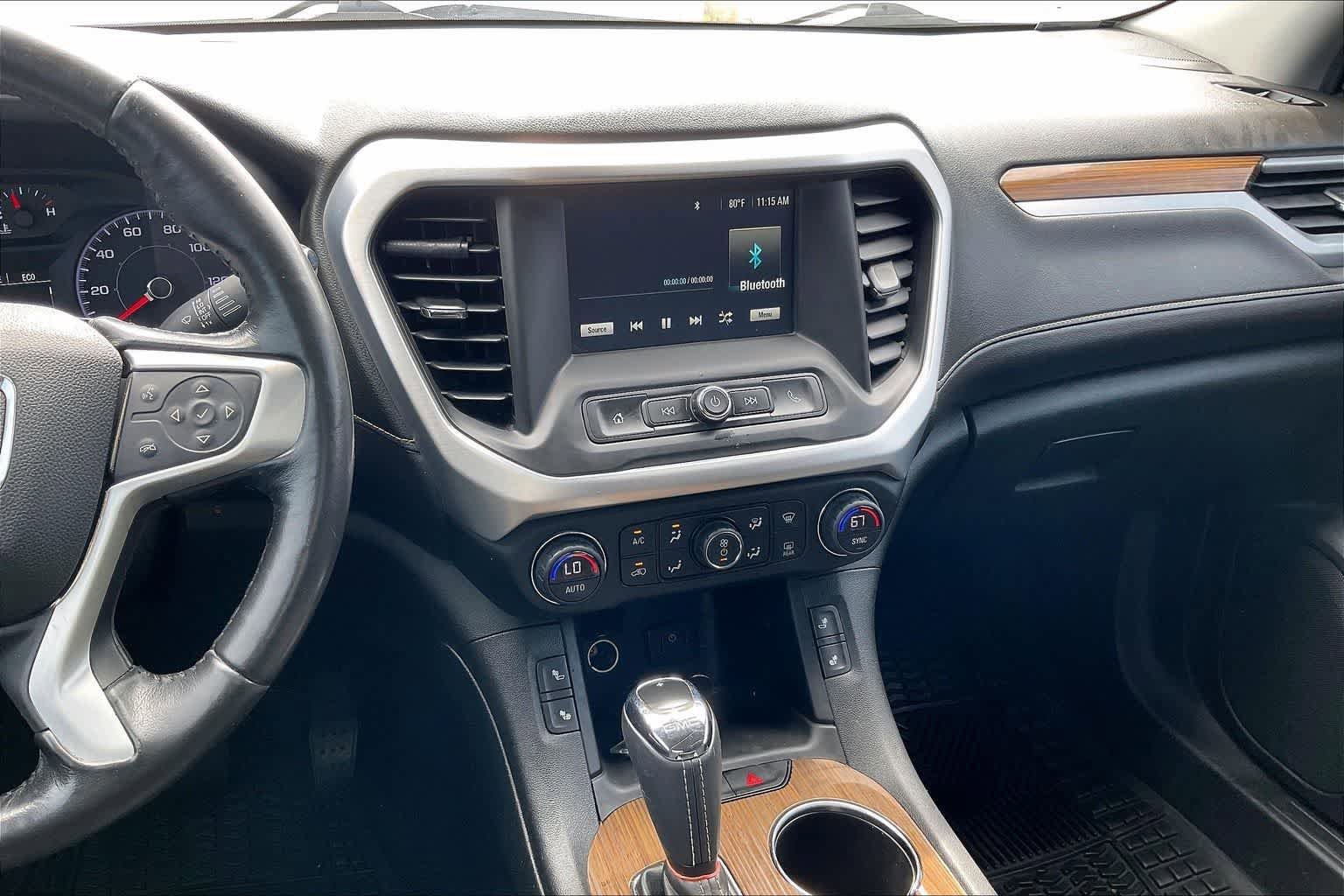 Used 2018 GMC Acadia SLE FWD image 14