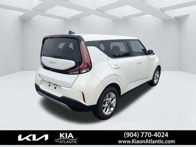 Used 2024 Kia Soul LX w/ Option Group 015 image 3