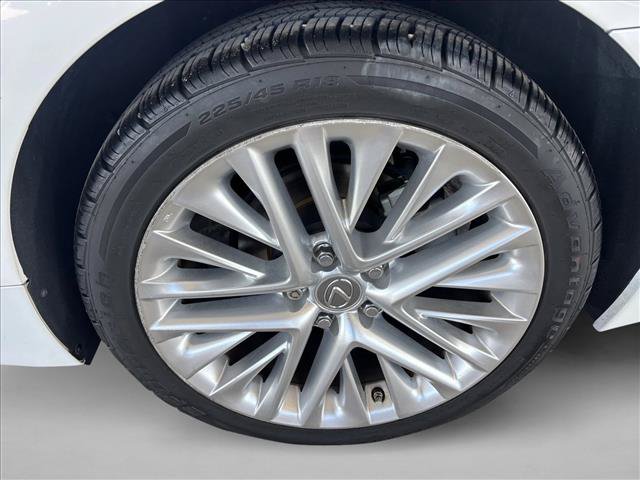 Used 2014 Lexus ES 350 w/ Luxury Package FWD image 24