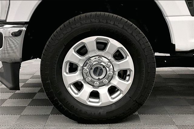 Used 2024 Ford F250 XLT AWD/4WD image 9