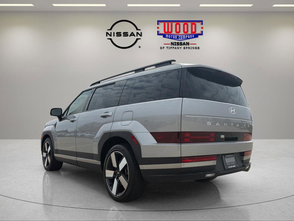 Used 2025 Hyundai Santa Fe Limited image 4