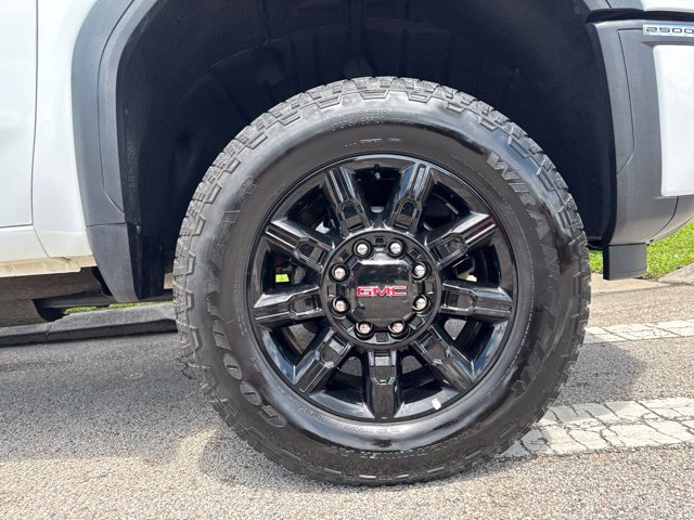 Used 2025 GMC Sierra 2500 AT4 AWD/4WD image 9