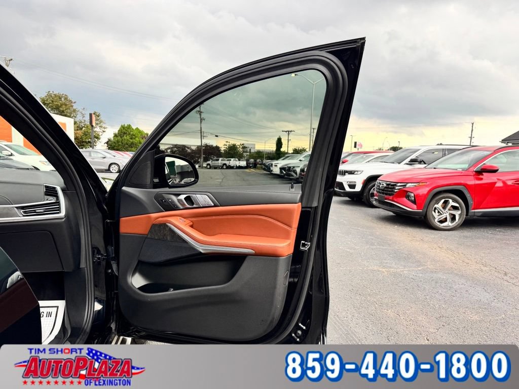 Used 2022 BMW X7 xDrive40i w/ Executive Package AWD/4WD image 60