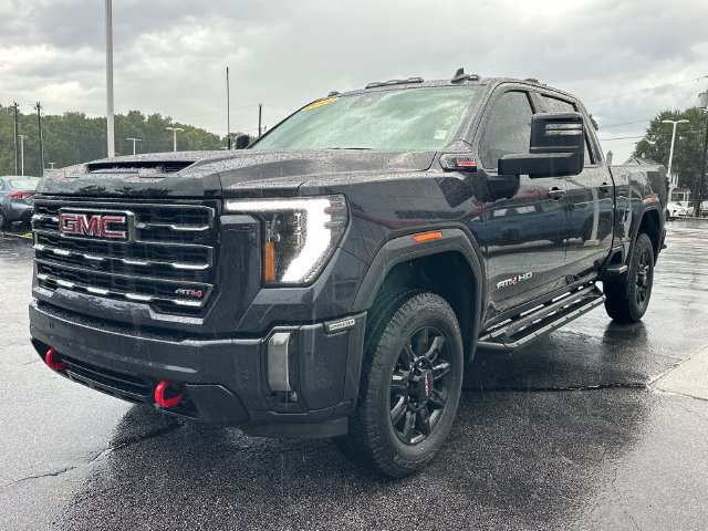 Used 2024 GMC Sierra 2500 AT4 w/ AT4 Preferred Package AWD/4WD image 9
