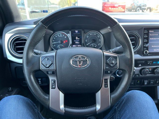 Used 2021 Toyota Tacoma Limited AWD/4WD image 16