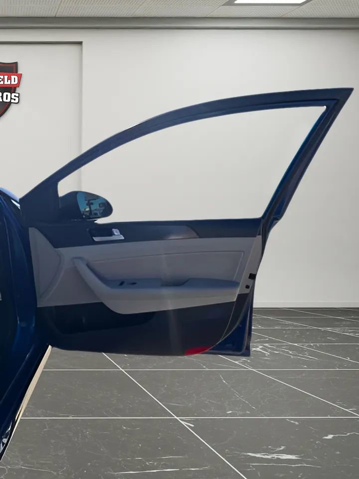 Used 2016 Hyundai Sonata Sport w/ Option Group 02 image 15