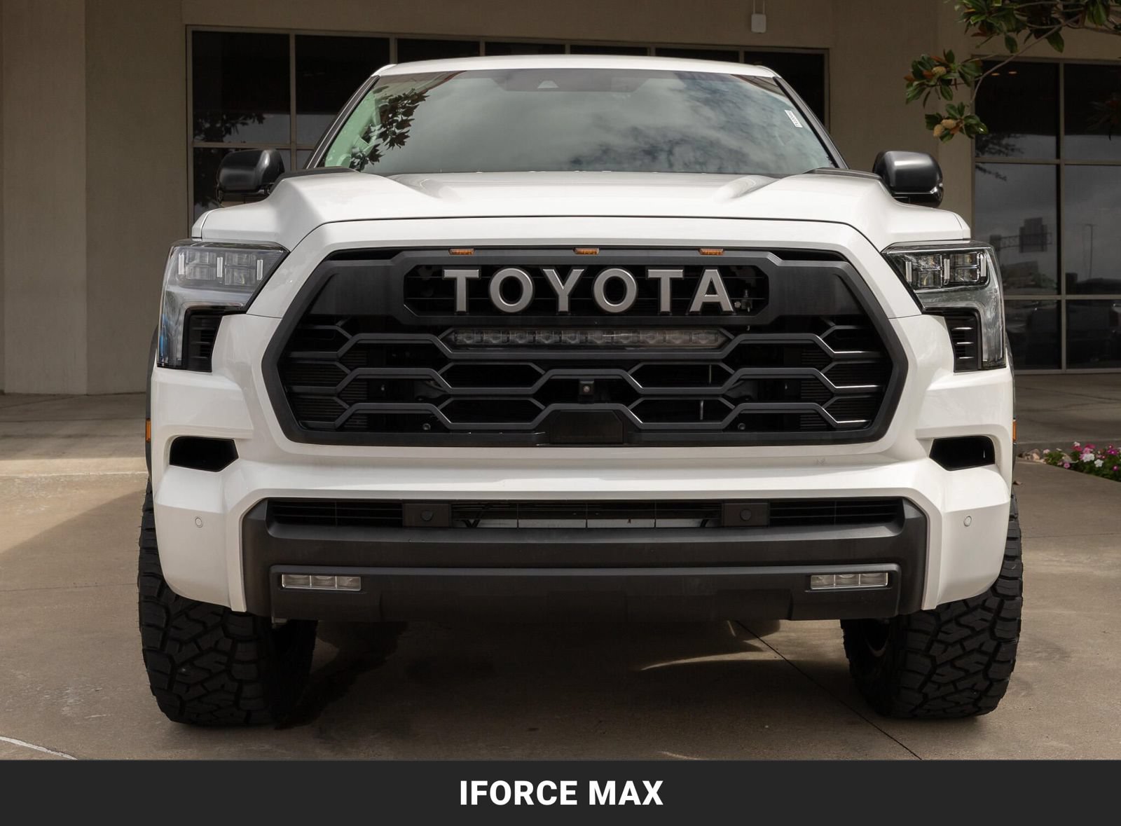 Used 2023 Toyota Sequoia TRD Pro AWD/4WD image 4