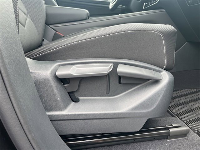 New 2025 Volkswagen Atlas Cross Sport SE image 28