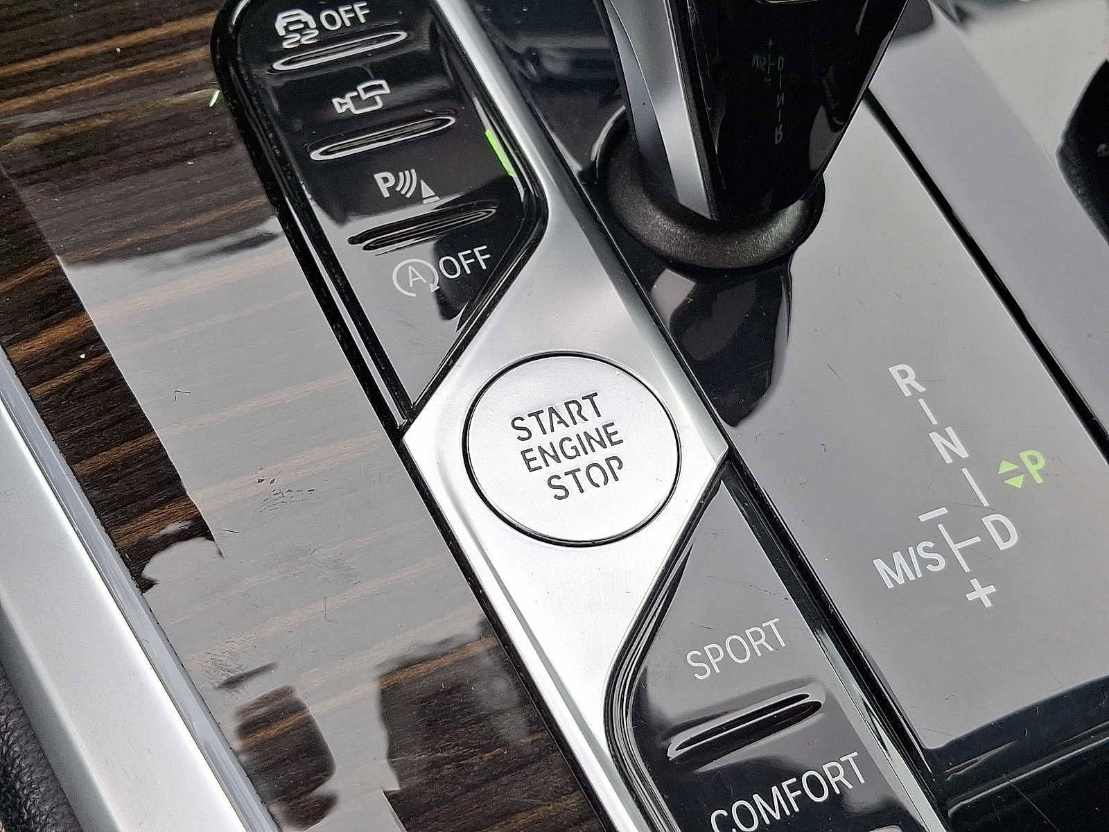 Used 2020 BMW X5 xDrive40i w/ Convenience Package image 26