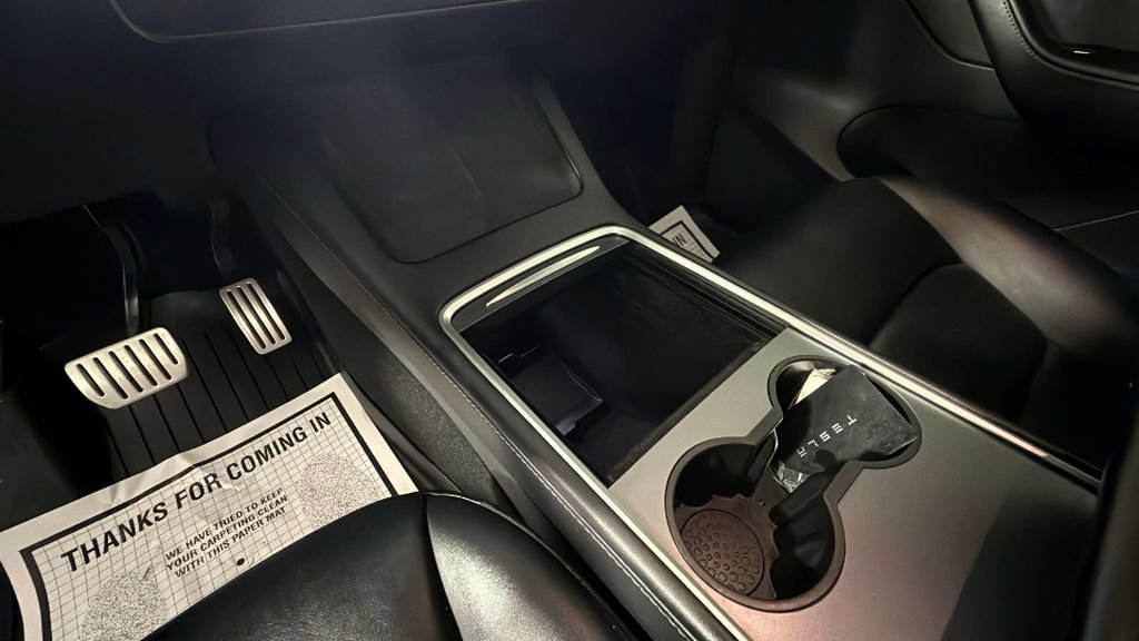 Used 2022 Tesla Model Y Performance image 22