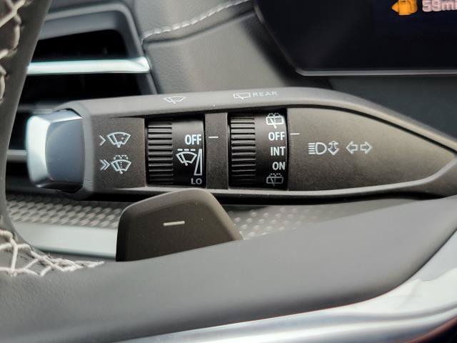 New 2027 Chevrolet Traverse LT w/ Midnight/Sport Edition AWD/4WD image 16