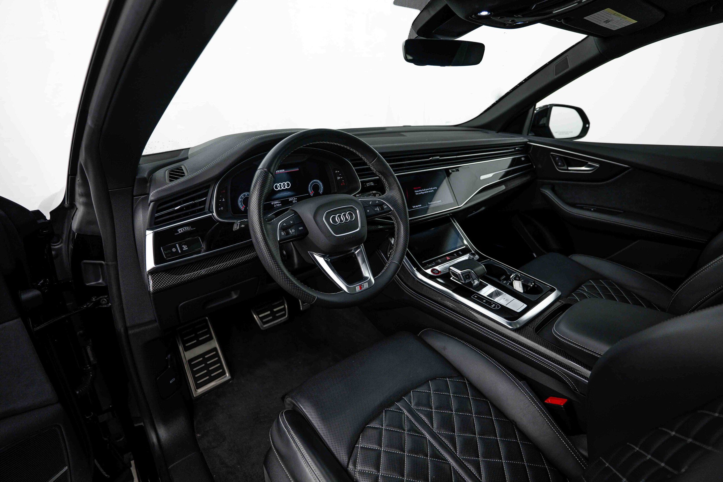 Used 2023 Audi SQ8 Prestige AWD/4WD image 9
