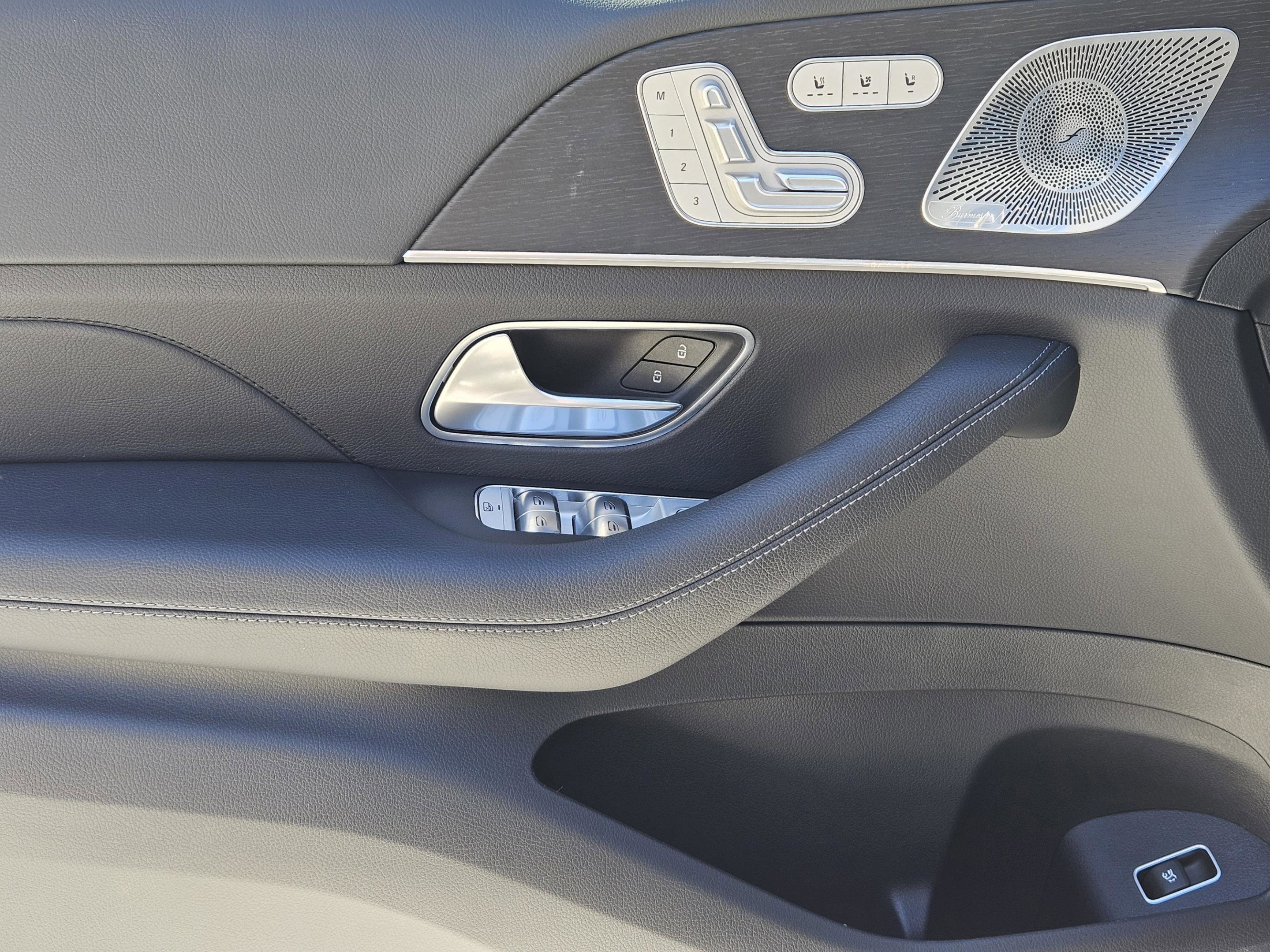 Certified 2025 Mercedes-Benz GLS 450 4MATIC image 24