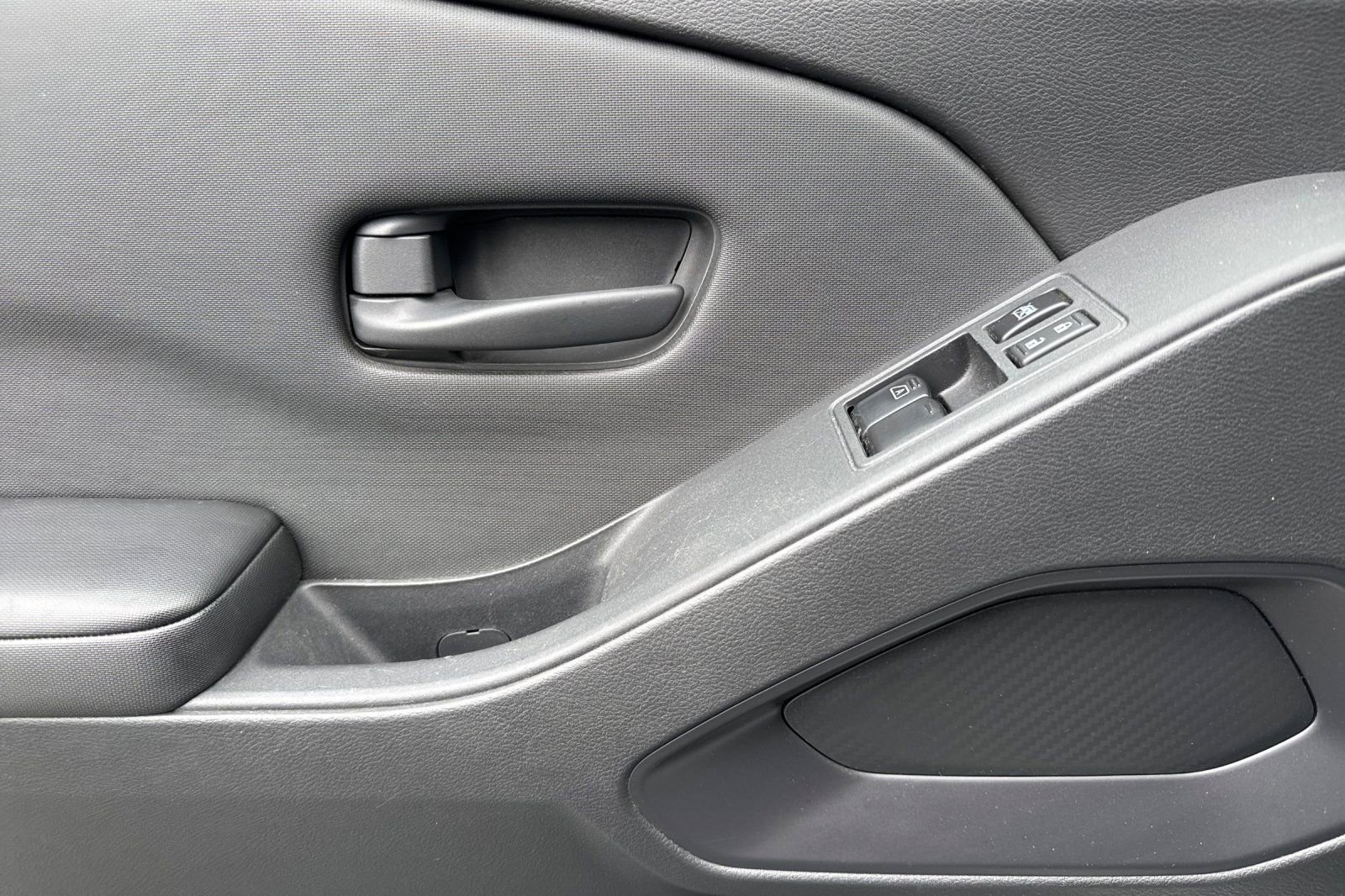 Used 2024 Nissan Frontier S w/ Tow Package image 10