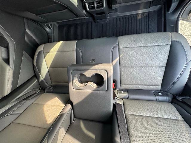 New 2026 Chevrolet Equinox LT w/ Convenience Package II image 31