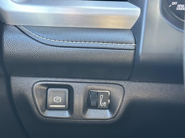 Used 2021 GMC Acadia SLE w/ Driver Convenience Package FWD image 26