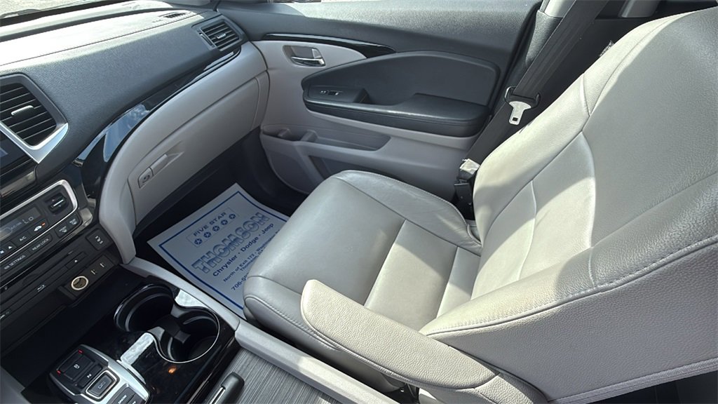 Used 2017 Honda Pilot Touring image 16