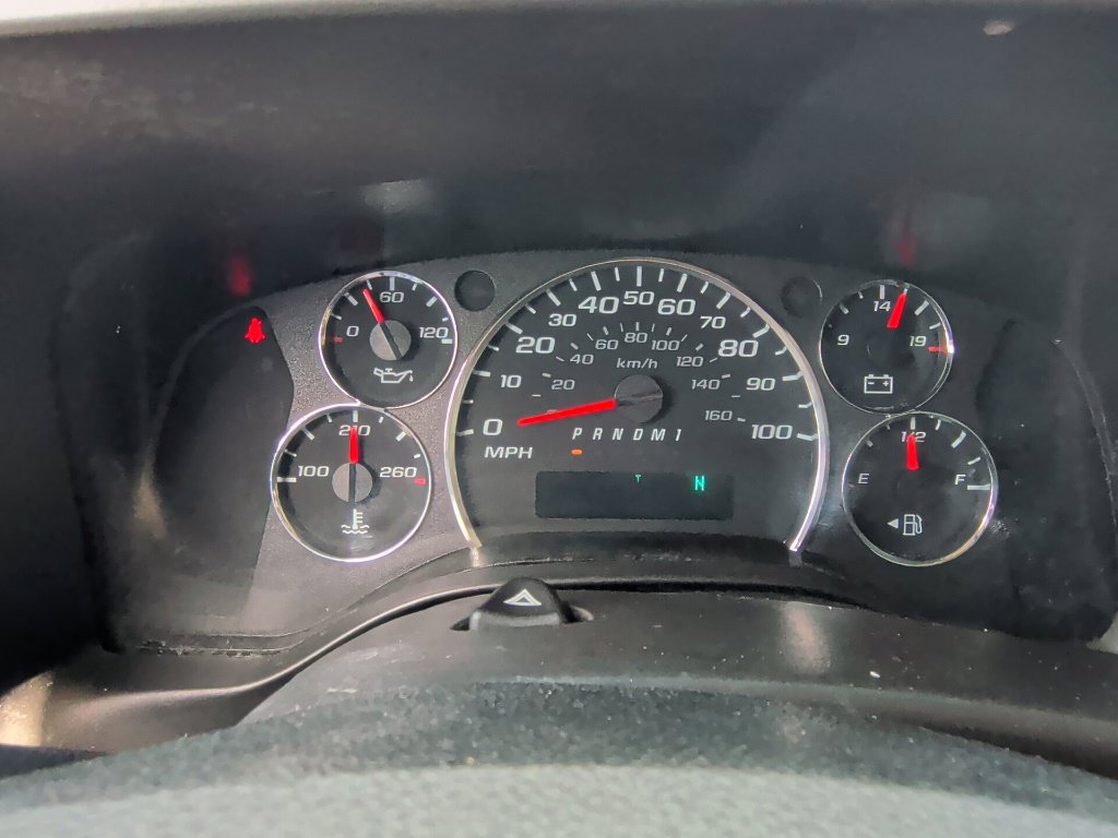 Used 2022 Chevrolet Express 2500 Extended w/ Driver Convenience Package RWD image 19