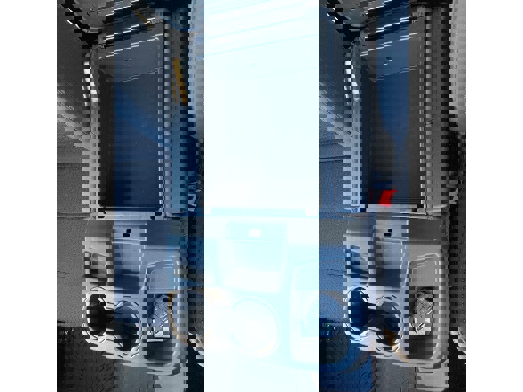 Used 2025 Chevrolet Silverado 1500 LT image 29